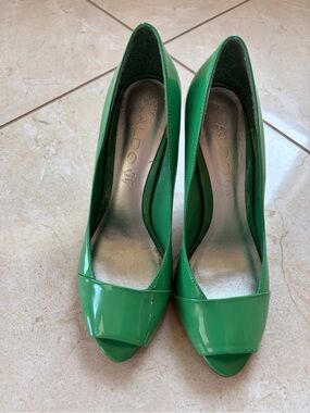 ALDO Green Patent Peep-Toe Heels